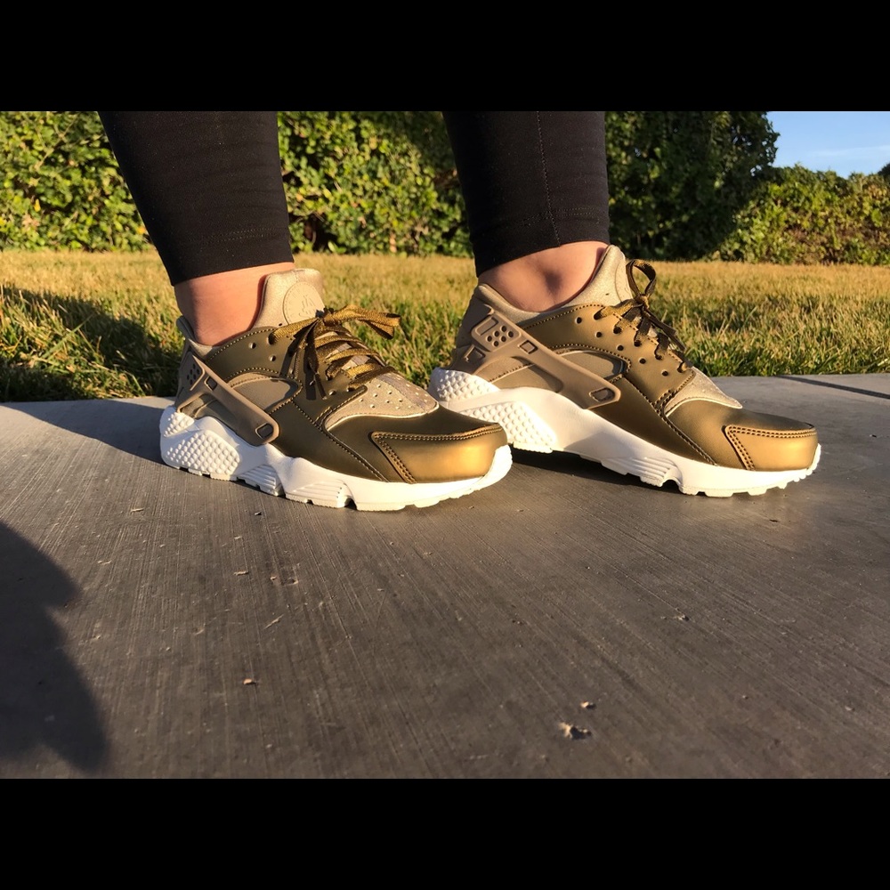 🚨Final Price🚨Nike Huarache Run - Picture 5 of 8